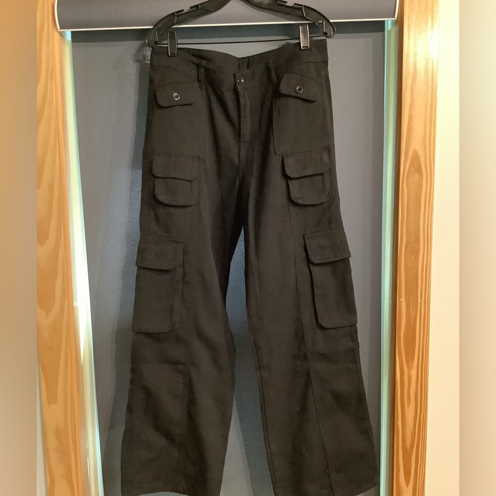 Black cargo jeans